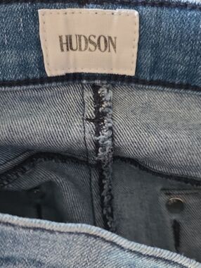 Hudson Jeans Woman's Bailee Cropped Midrise Baby Boot Size 28